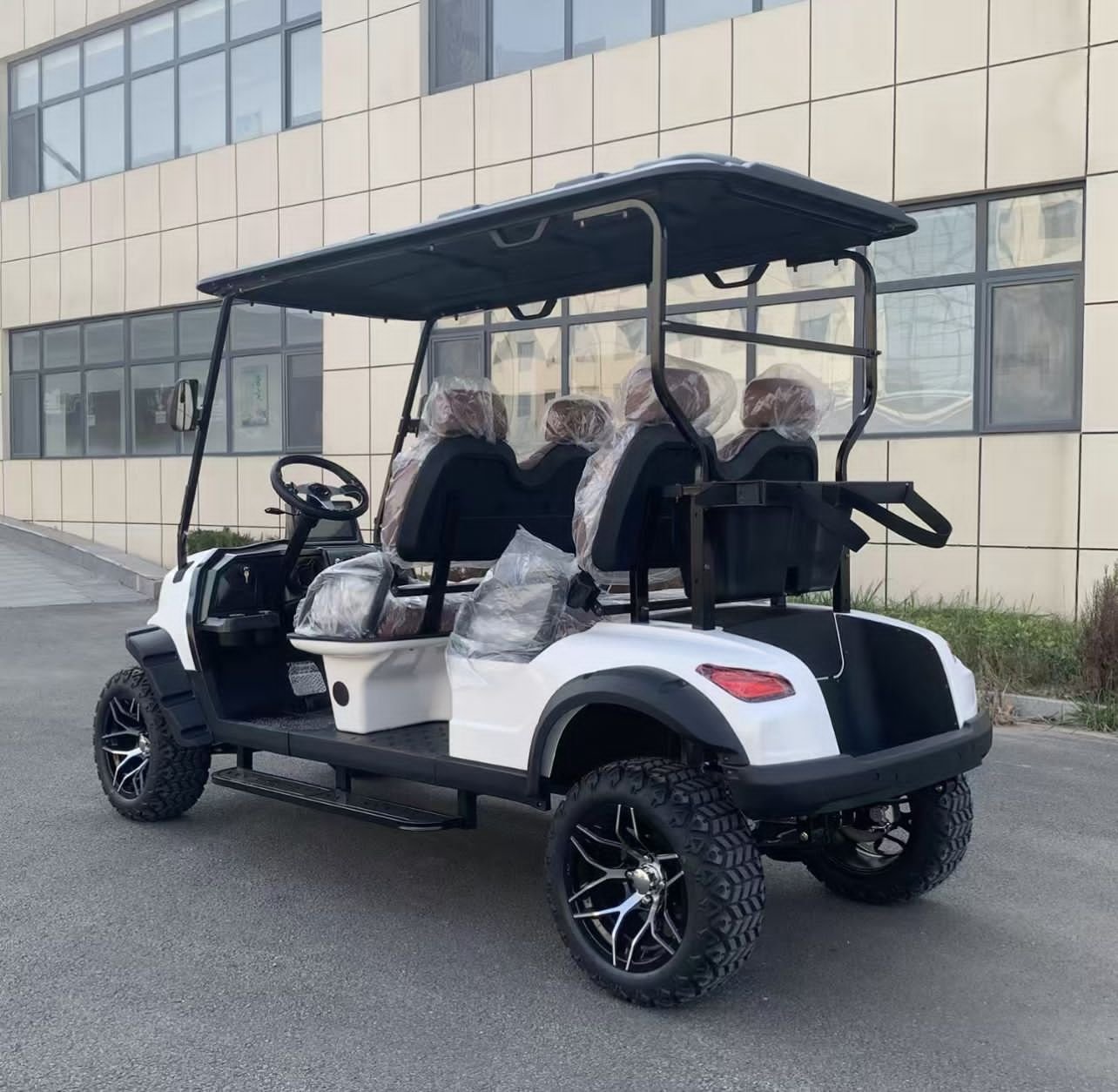 Golf Cart Électrique – 4 places - Image 4